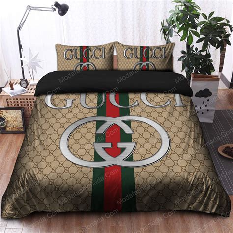 gucci comforter set dhgate|gucci king size comforter set.